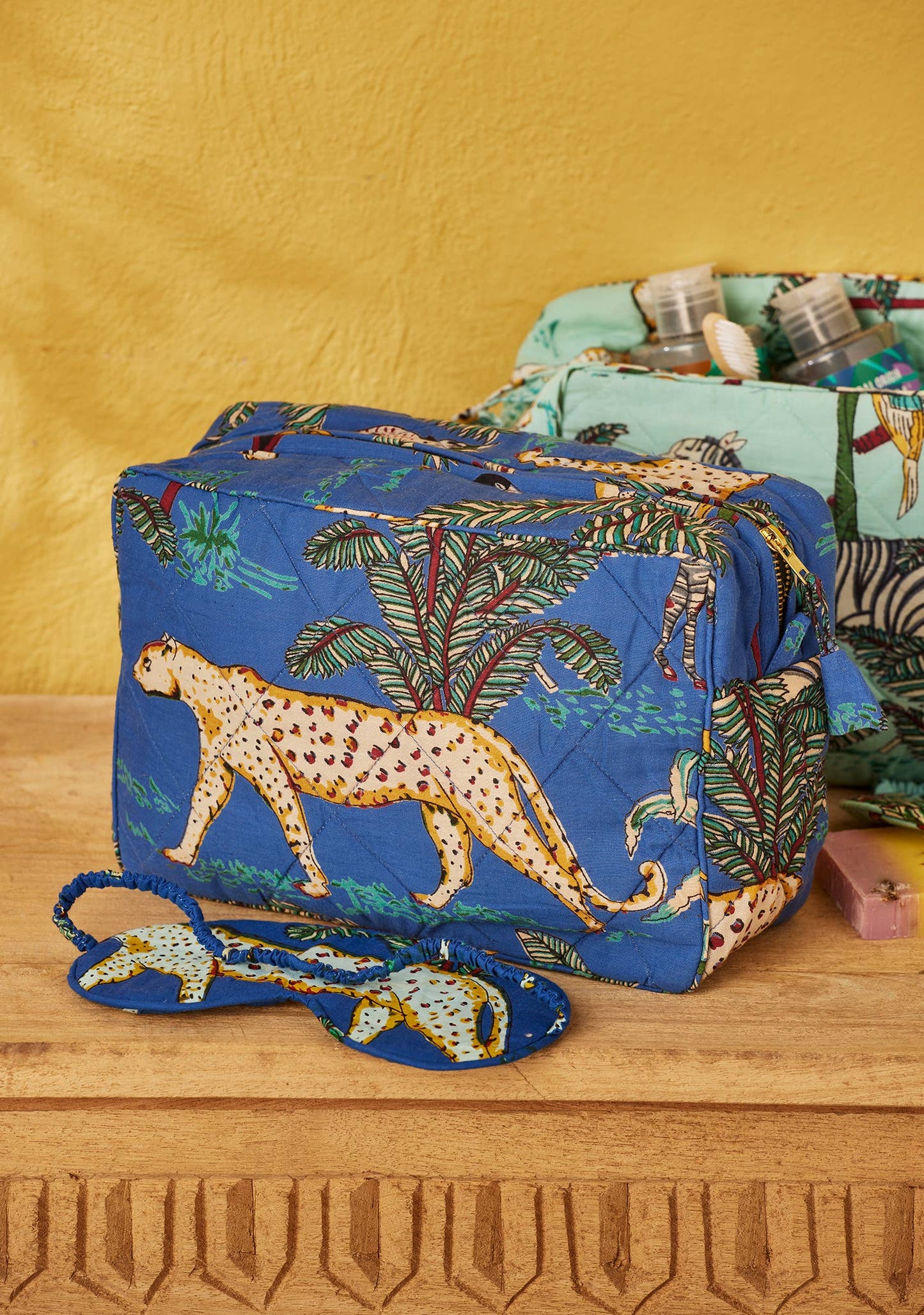 Jungle Pochette: Azzurrina