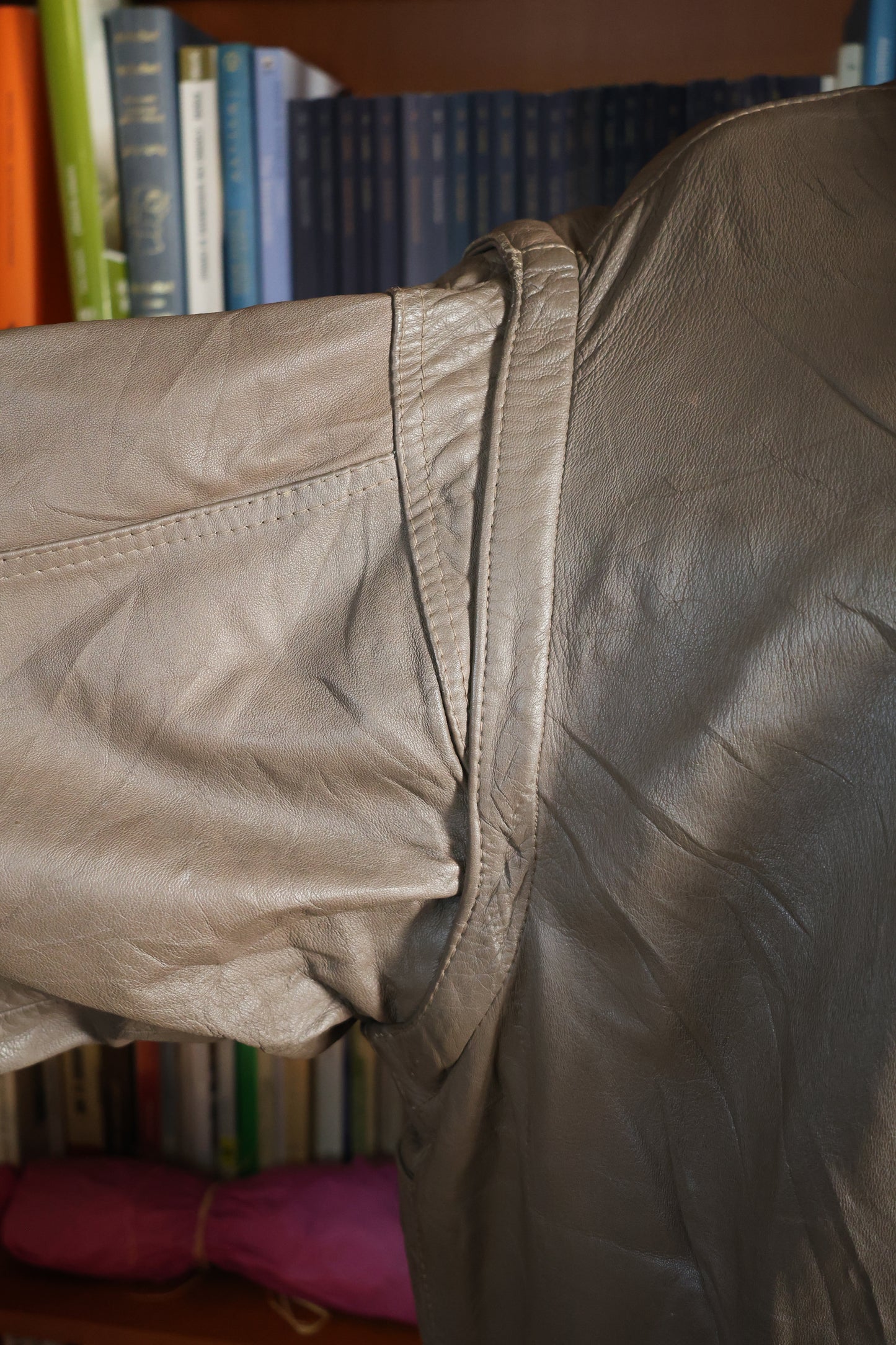 Sleeveless vintage leather jacket