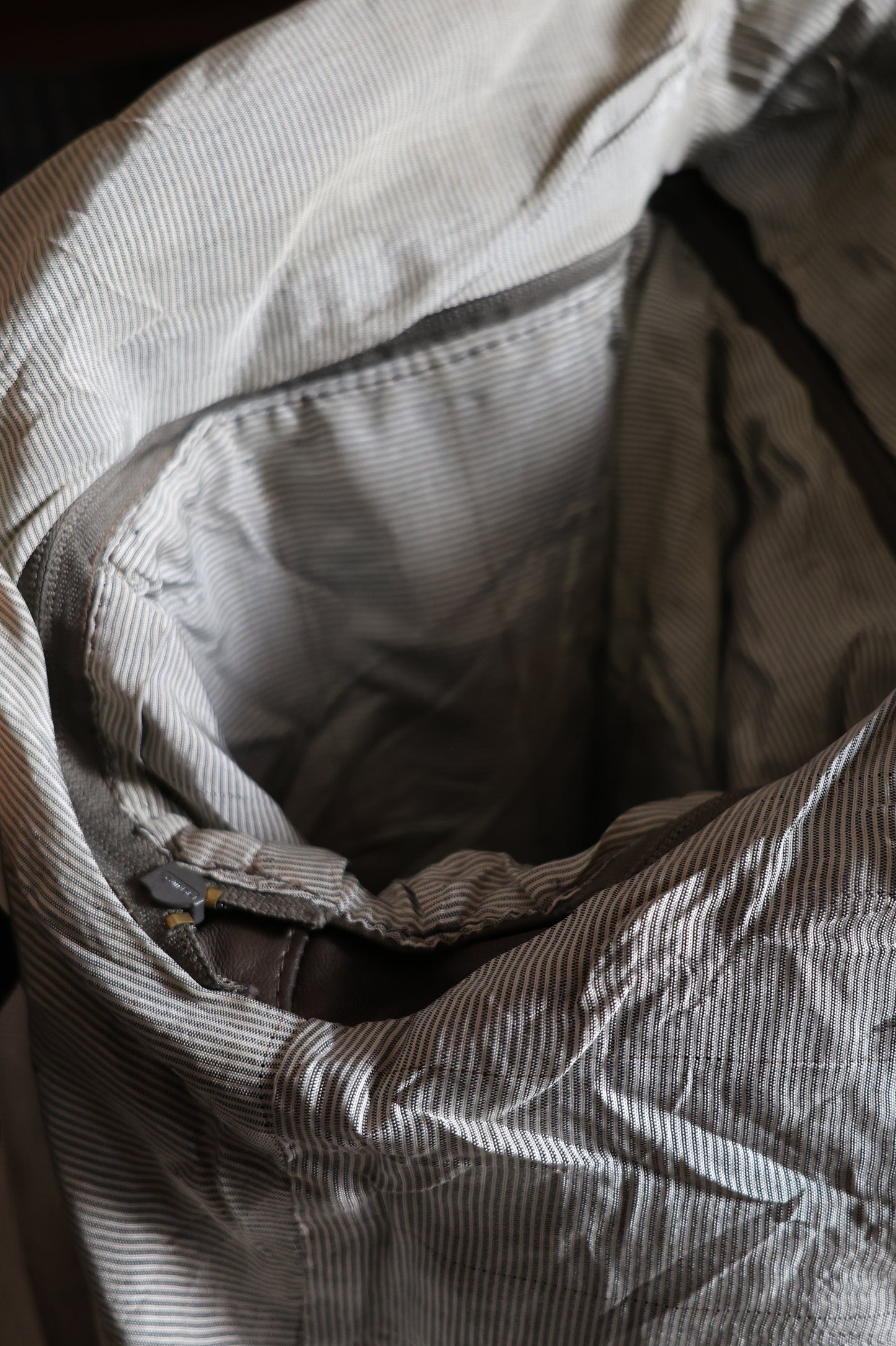 Sleeveless vintage leather jacket