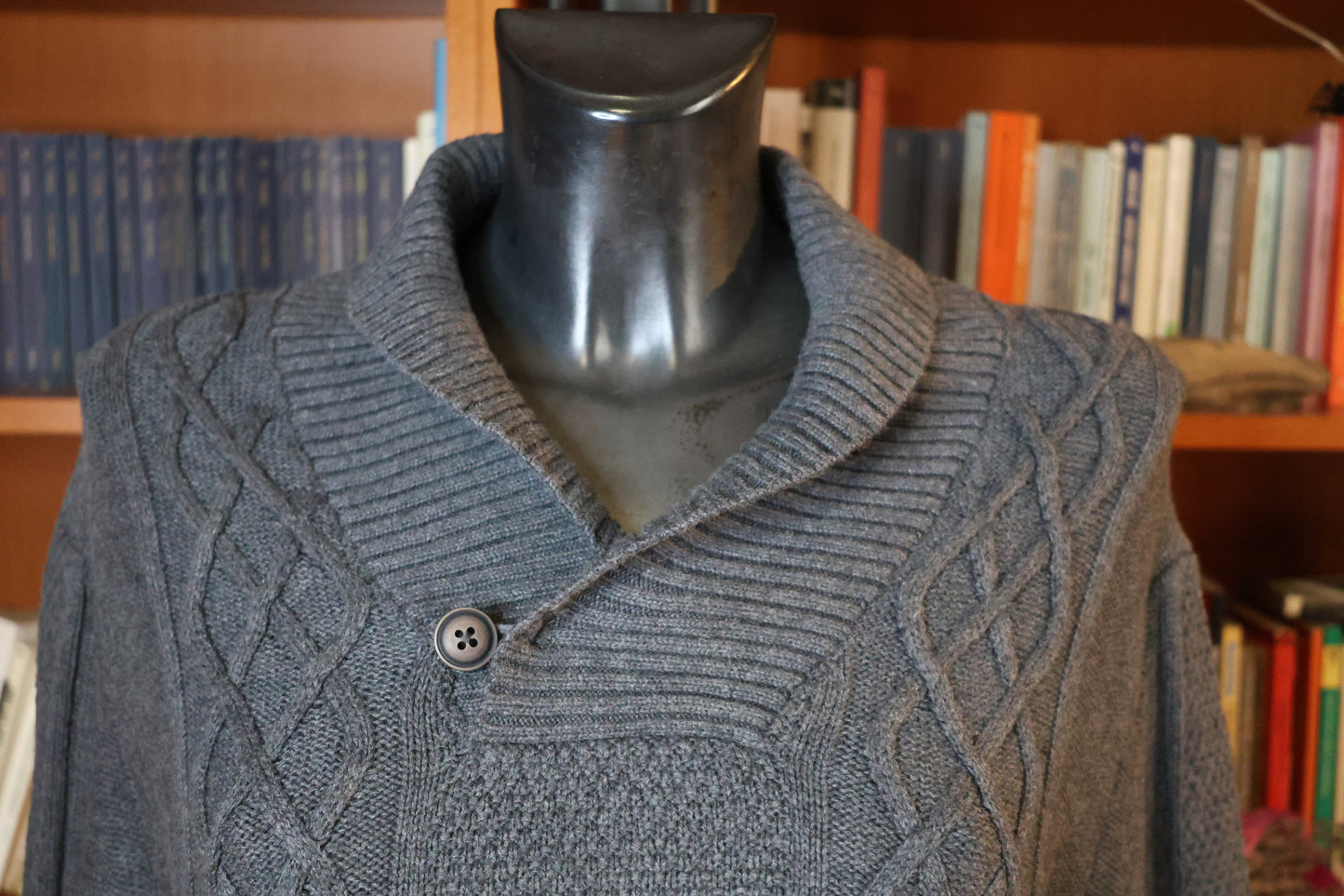 Elegant grey sweater