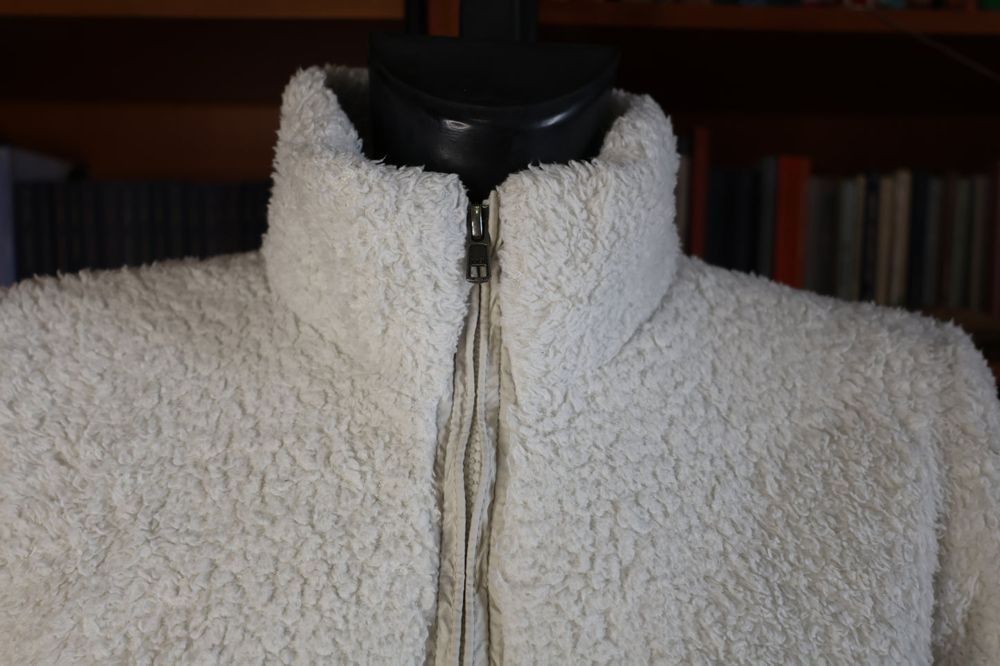 01 White Patagonia fleece jacket