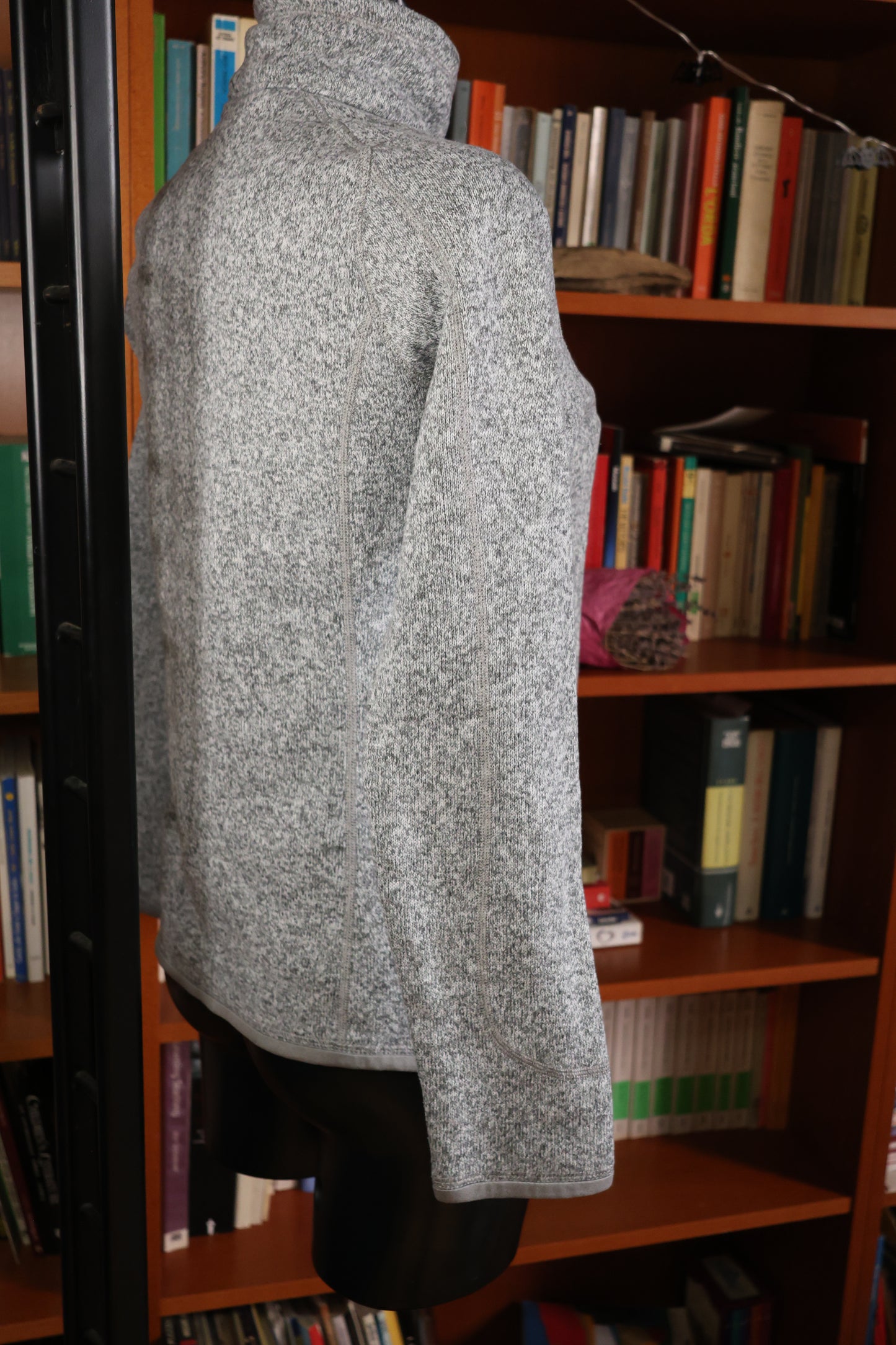 Light grey Patagonia pile