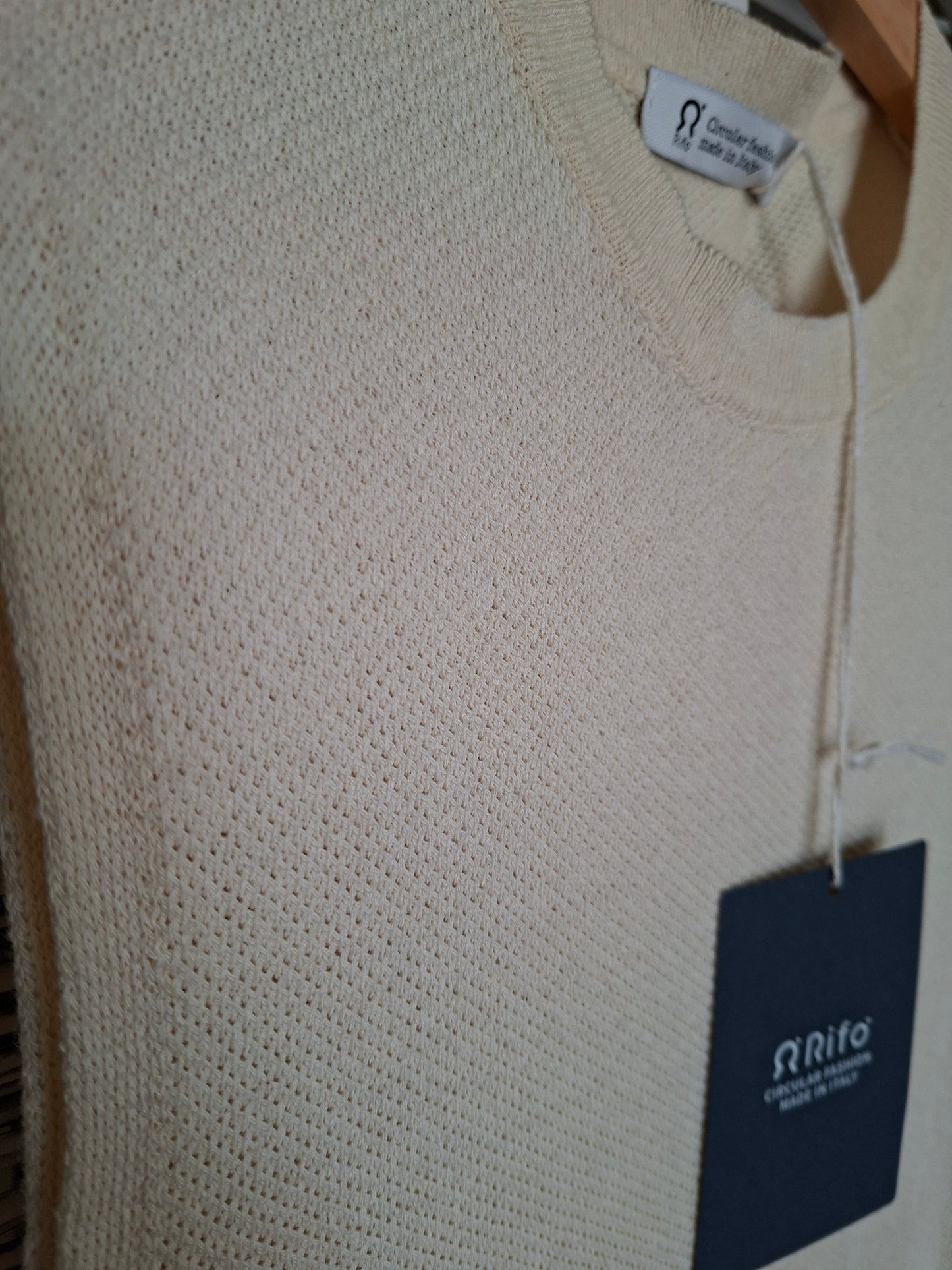 Vestito lungo elegante in cotone riciclato e organico Rifò moda sostenibile e circolare