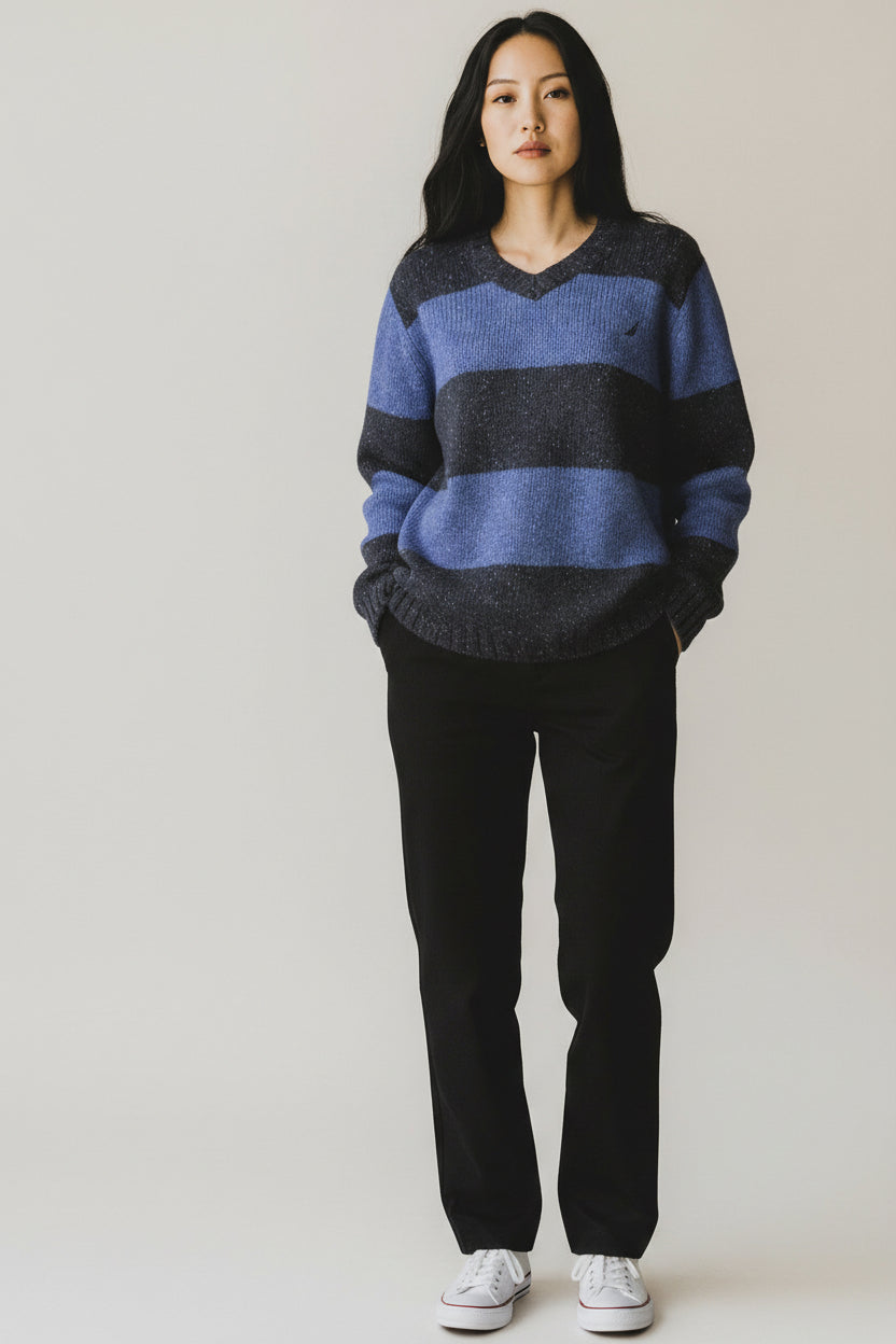 Bicolor blue sweater